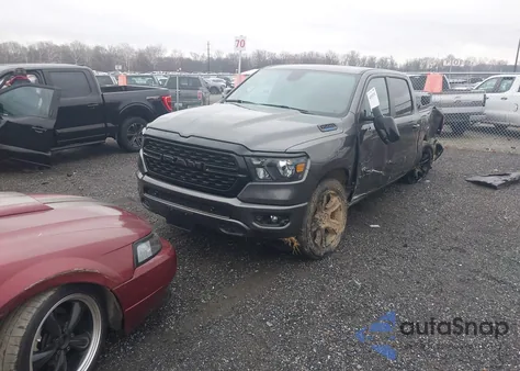 2023 Ram 1500 Big Horn 4X4 5'7 Box z USA, uszkodzony, nr VIN 1C6RRFFG3PN556036